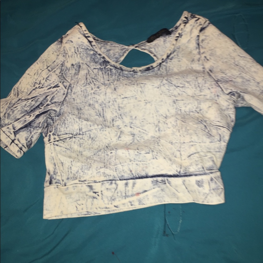 Crop top